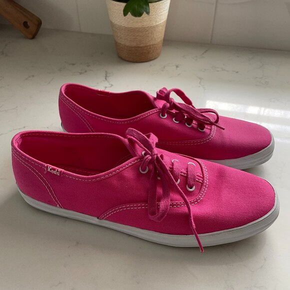 Keds Casual Canvas Dream Foam Lace Up Lo Cut Sneakers Bold Pink + White Sz 9 - Picture 1 of 11